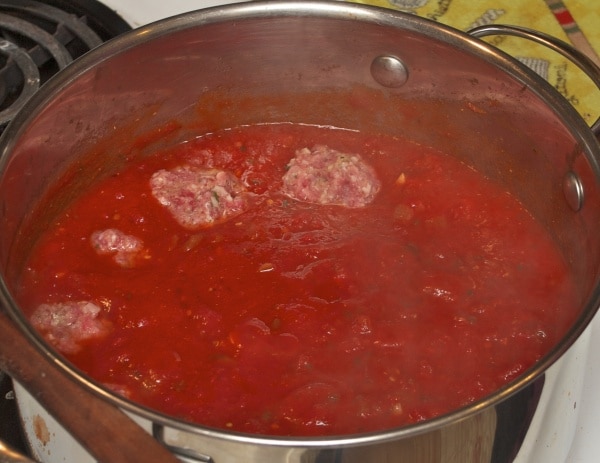 Spaghetti with mozzarella stuffed meatballs,