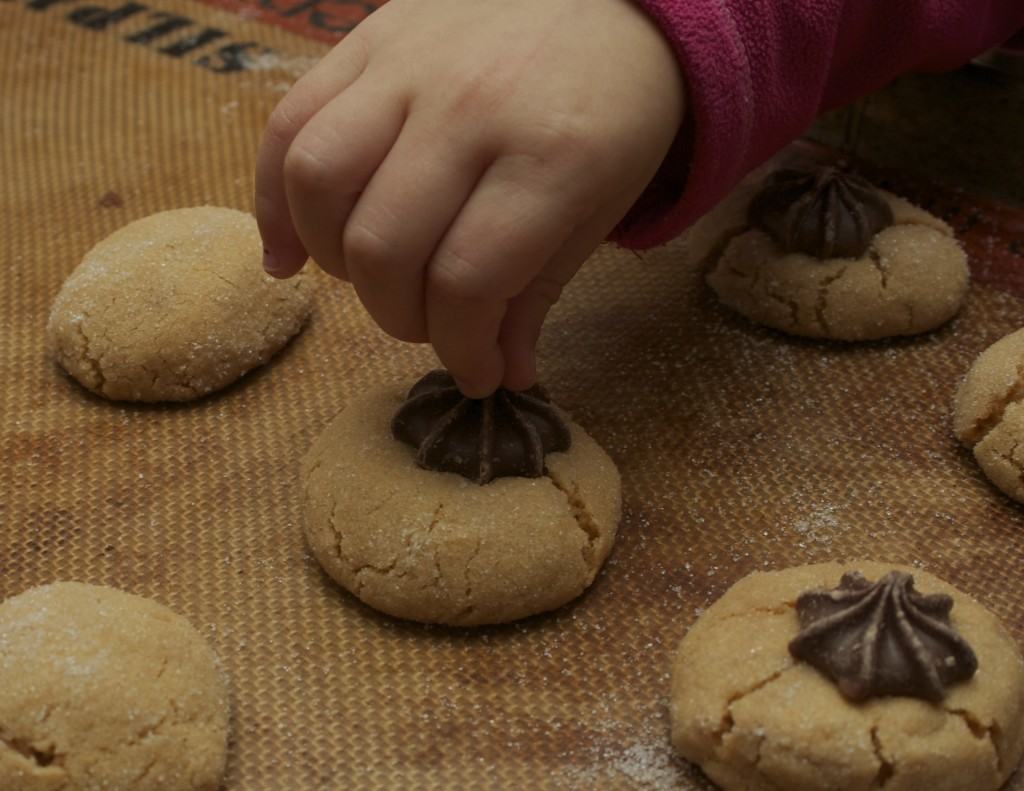 adding stars to cookies