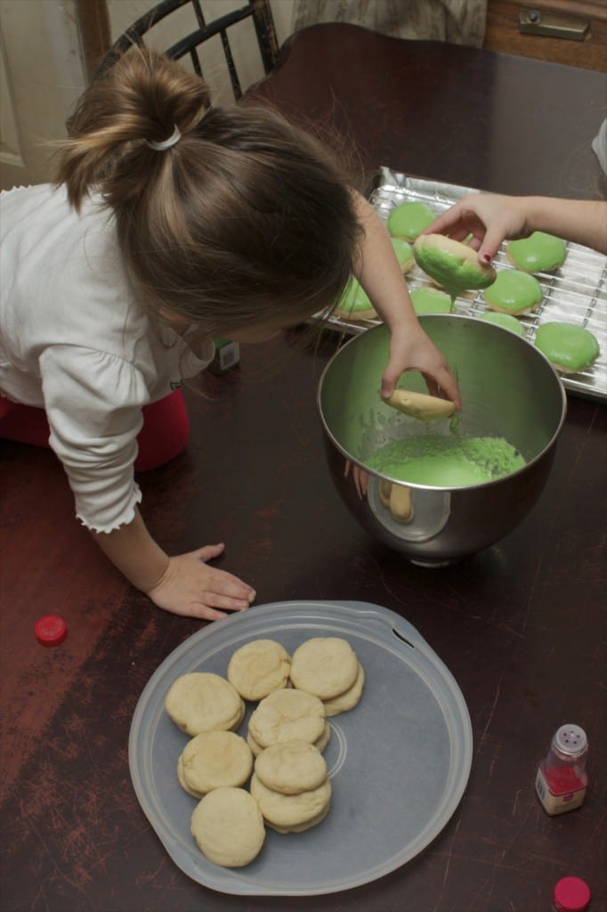 dipping sugar cookies