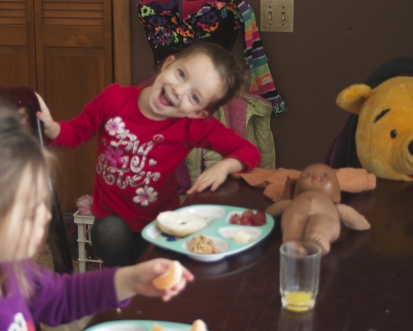 lunchtime at home with preschoolers