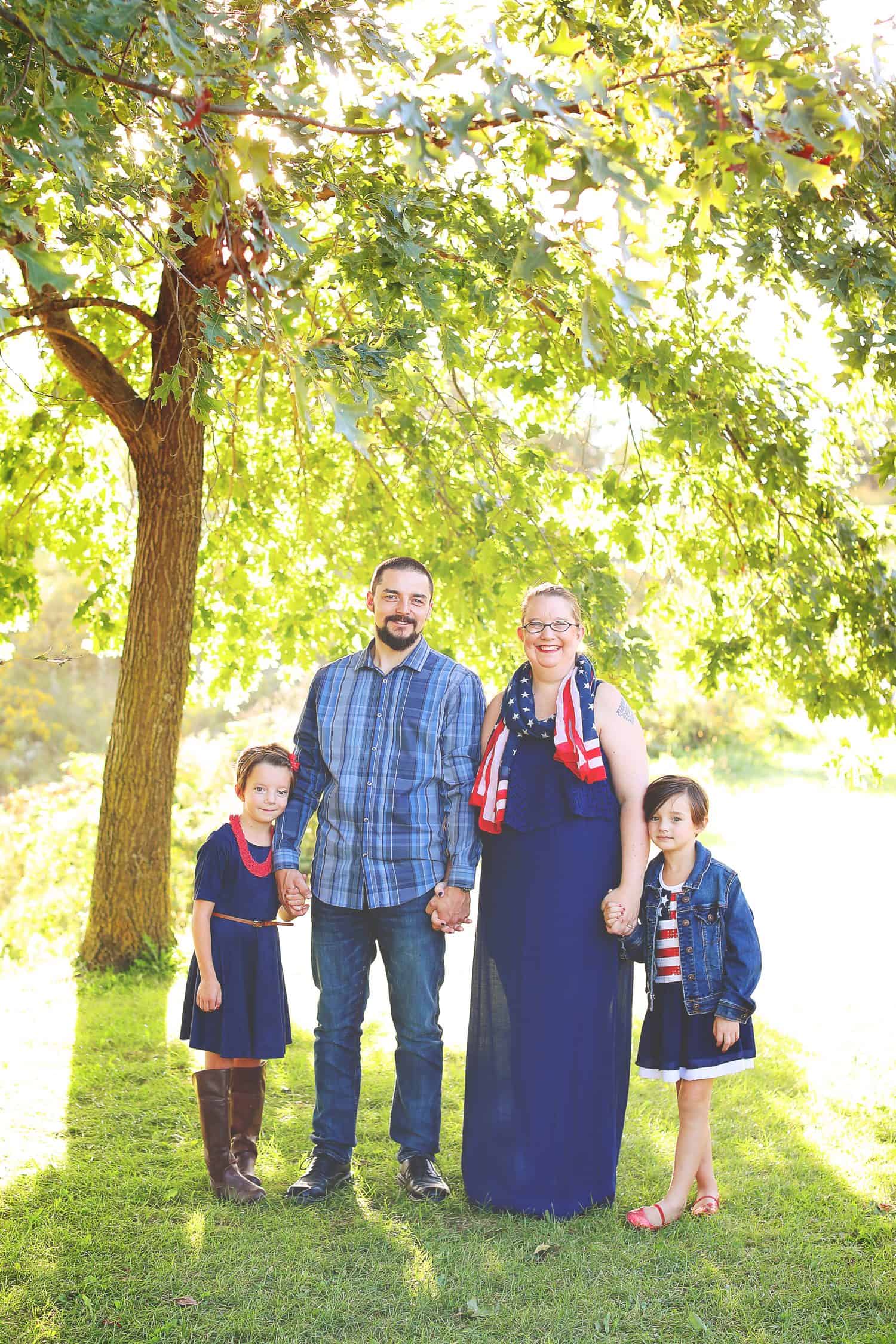 patriotic family pictures taken outdoors